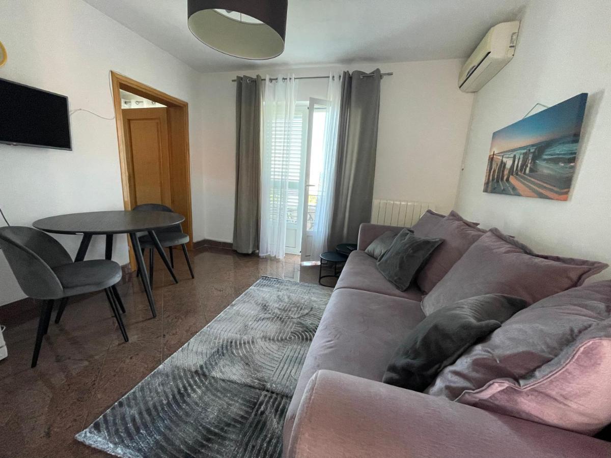 Apartments Villa Antonia Jadranovo Exterior foto