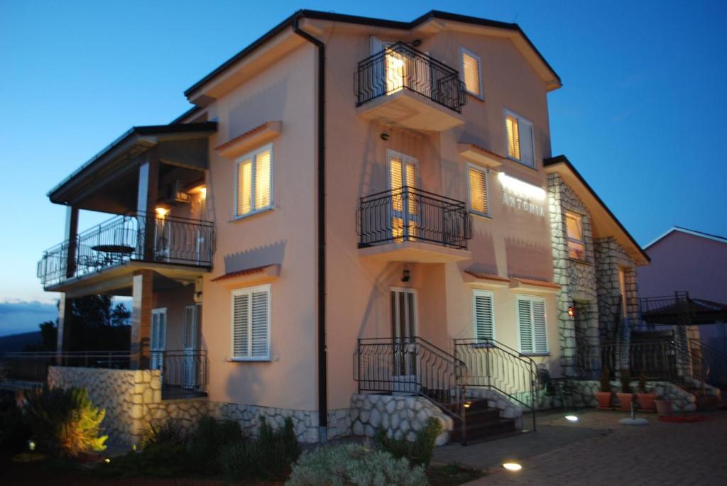 Apartments Villa Antonia Jadranovo Exterior foto