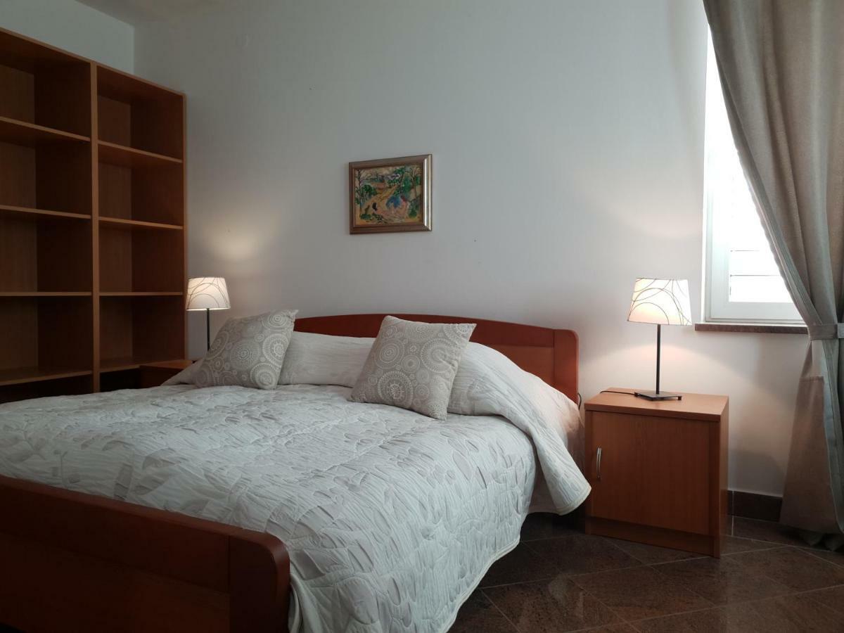 Apartments Villa Antonia Jadranovo Exterior foto